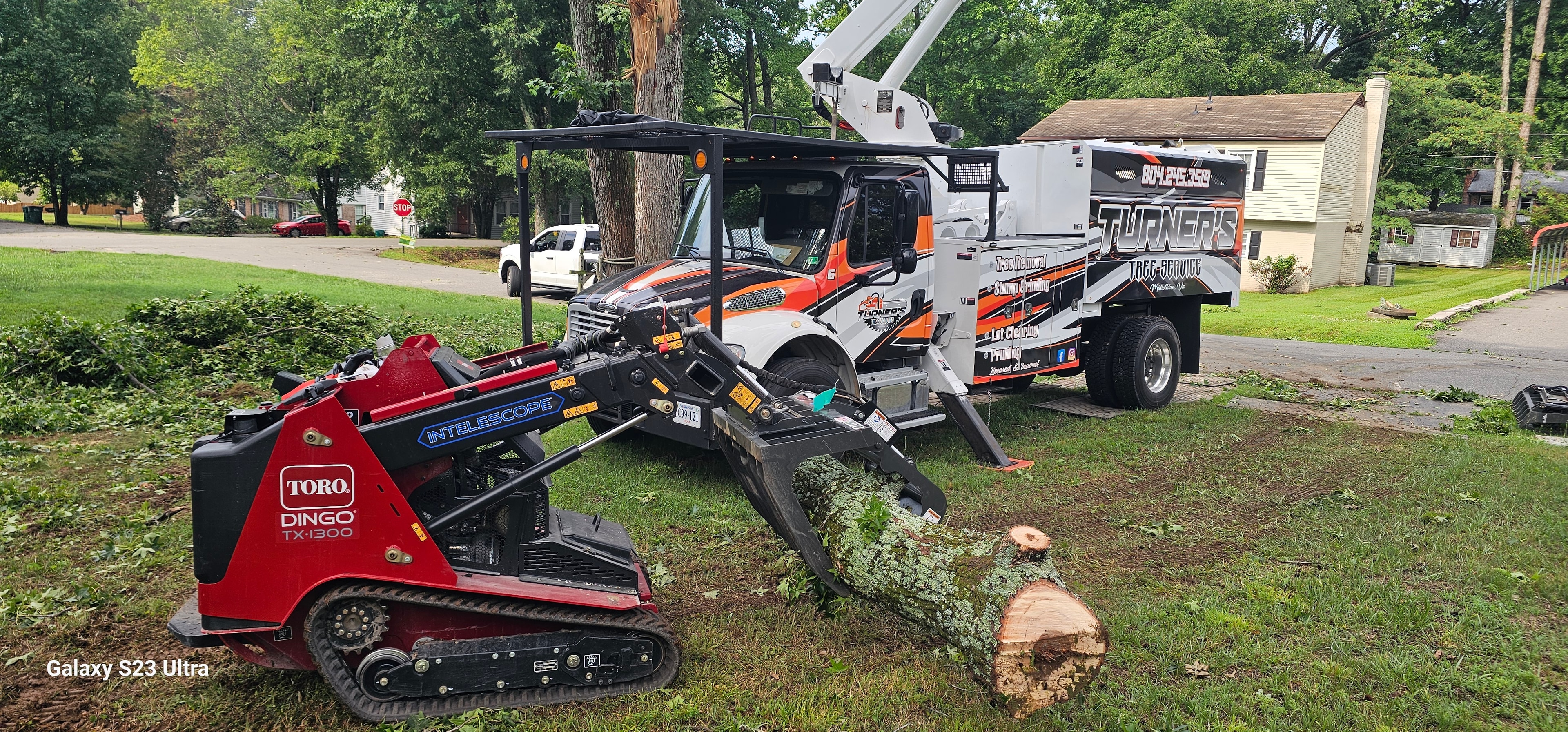 Mini skid steer demonstration at Junk'n Stock